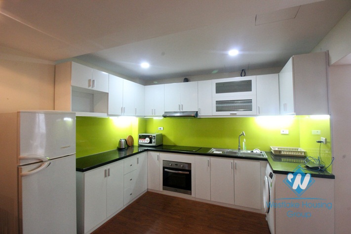 Charming 02 bedrooms apartment for rent in Tay Ho st, Quang an ward.